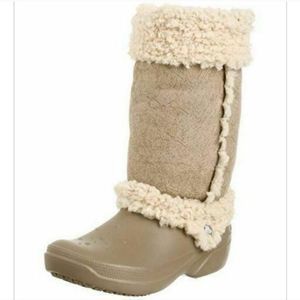 Crocs Nadia Waterproof Winter Boots (8)